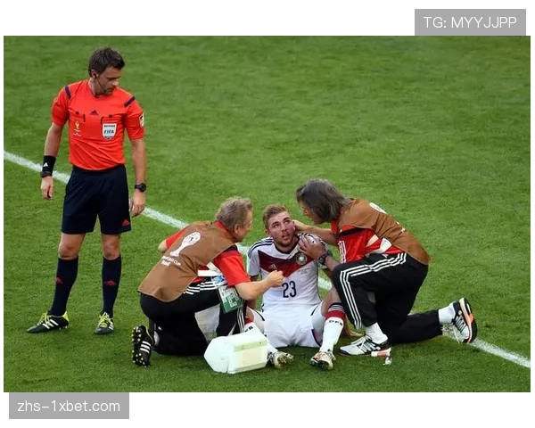 英足总讨论修改换人规则,考虑增加“脑震荡及体能透支(如压迫过度)”临时换人名额 英足总讨论修改换人规则,考虑增加“脑震荡及体能透支(如压迫过度)”临时换人名额